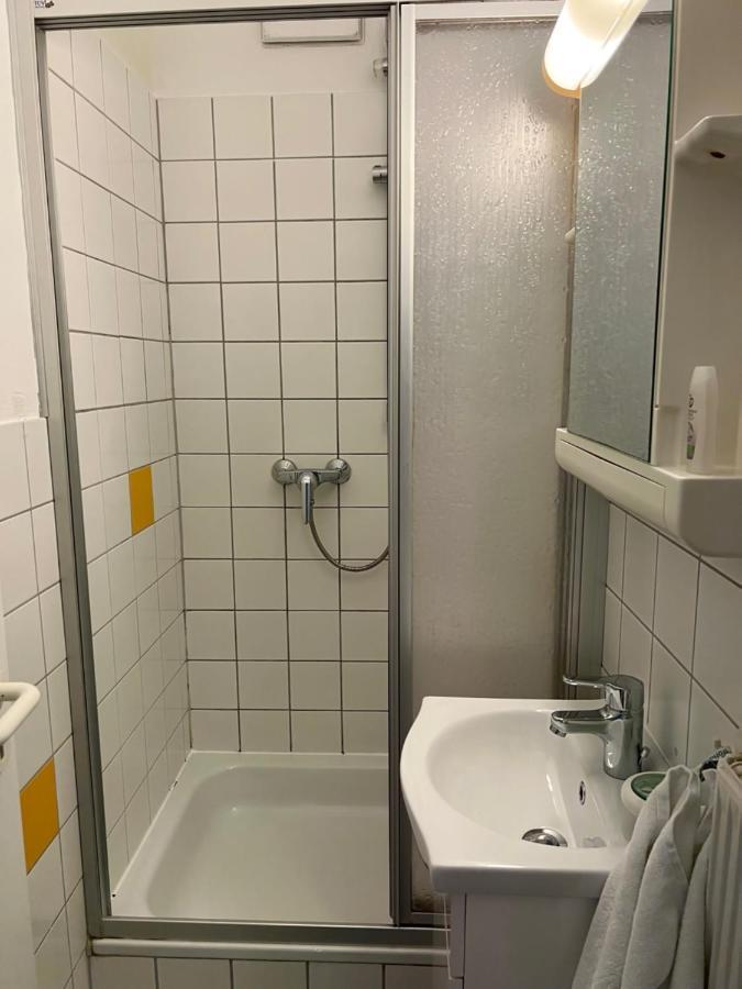 Apartmenthaus Zentrum Komfort Apartments Mit Minikuchen Verschiedener Grossen Kassel Ngoại thất bức ảnh