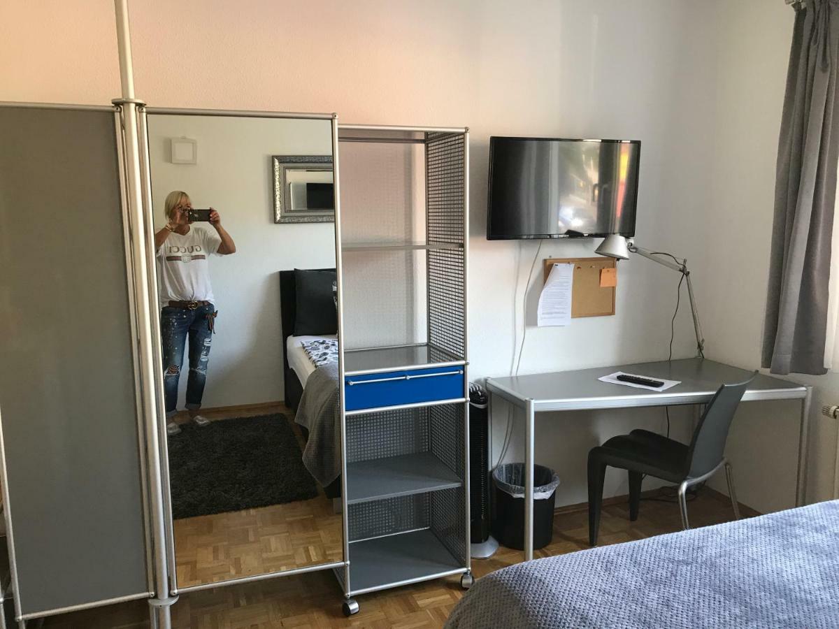 Apartmenthaus Zentrum Komfort Apartments Mit Minikuchen Verschiedener Grossen Kassel Ngoại thất bức ảnh