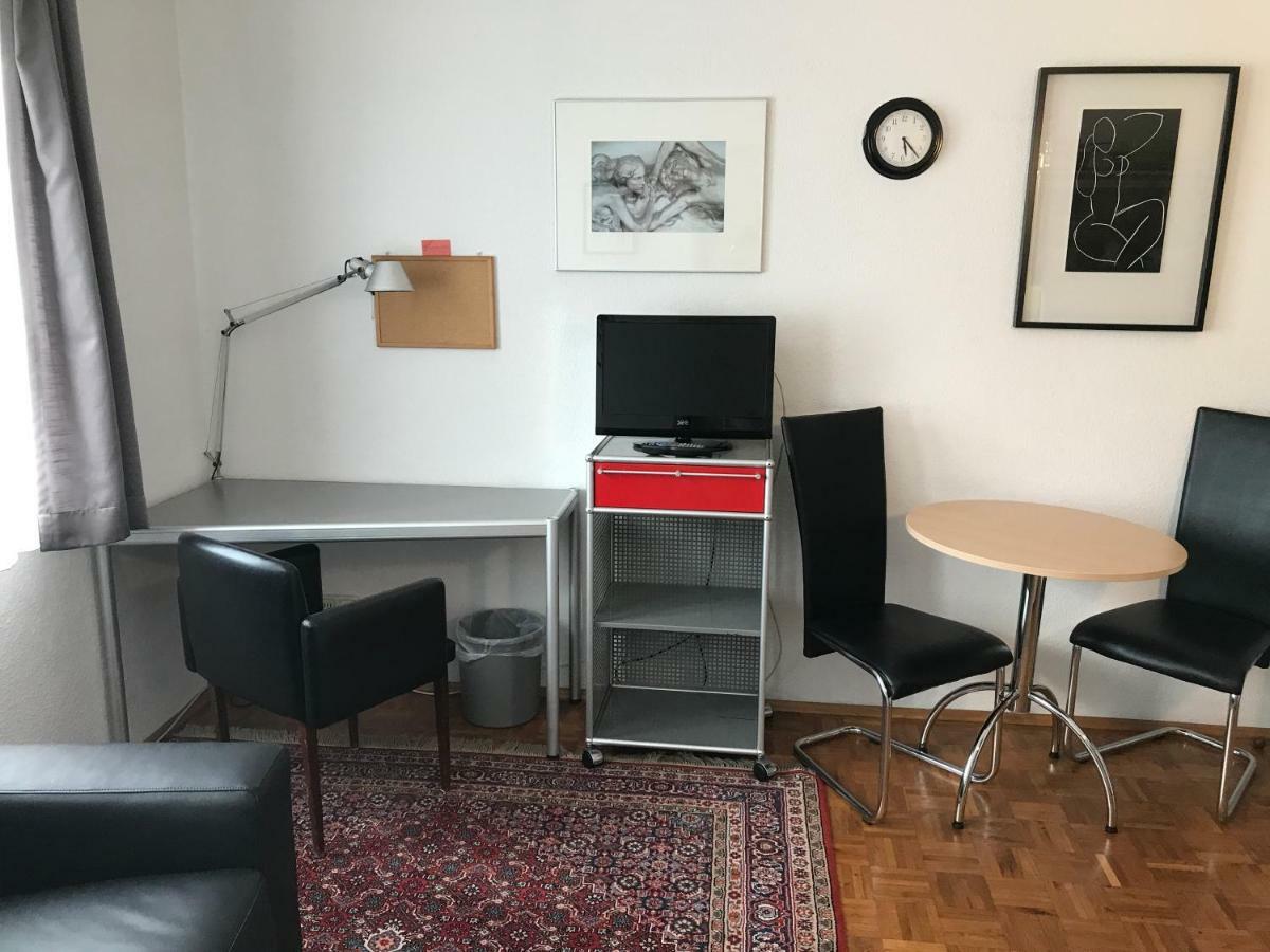 Apartmenthaus Zentrum Komfort Apartments Mit Minikuchen Verschiedener Grossen Kassel Ngoại thất bức ảnh