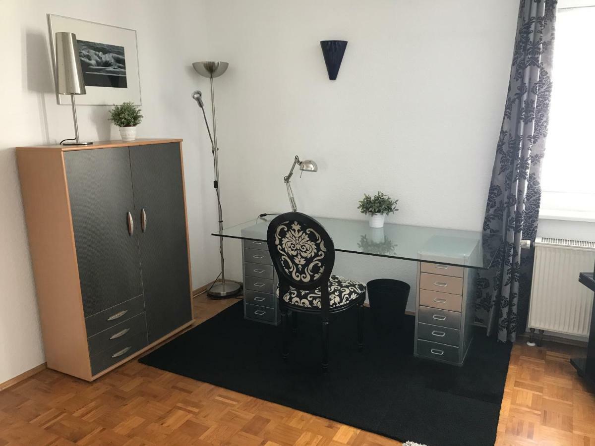 Apartmenthaus Zentrum Komfort Apartments Mit Minikuchen Verschiedener Grossen Kassel Ngoại thất bức ảnh