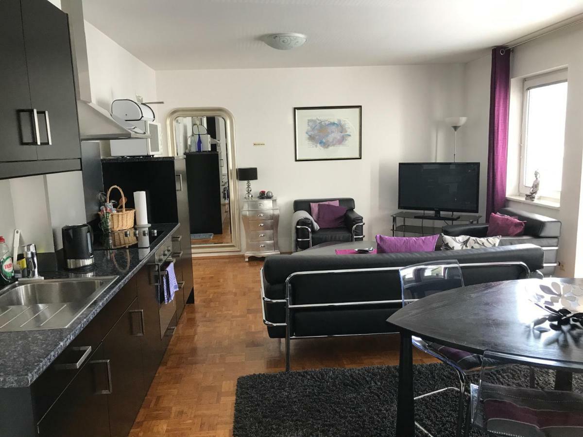 Apartmenthaus Zentrum Komfort Apartments Mit Minikuchen Verschiedener Grossen Kassel Ngoại thất bức ảnh