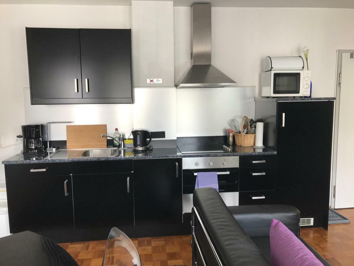 Apartmenthaus Zentrum Komfort Apartments Mit Minikuchen Verschiedener Grossen Kassel Ngoại thất bức ảnh